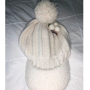 juicy cotour white knitted hat